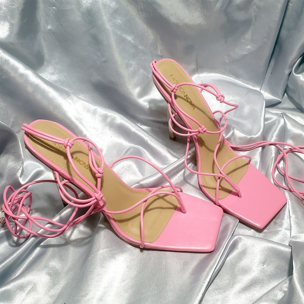 NEW FASHION NOVA pink lace up strappy thong gold heels SZ 11 - Picture 6 of 8